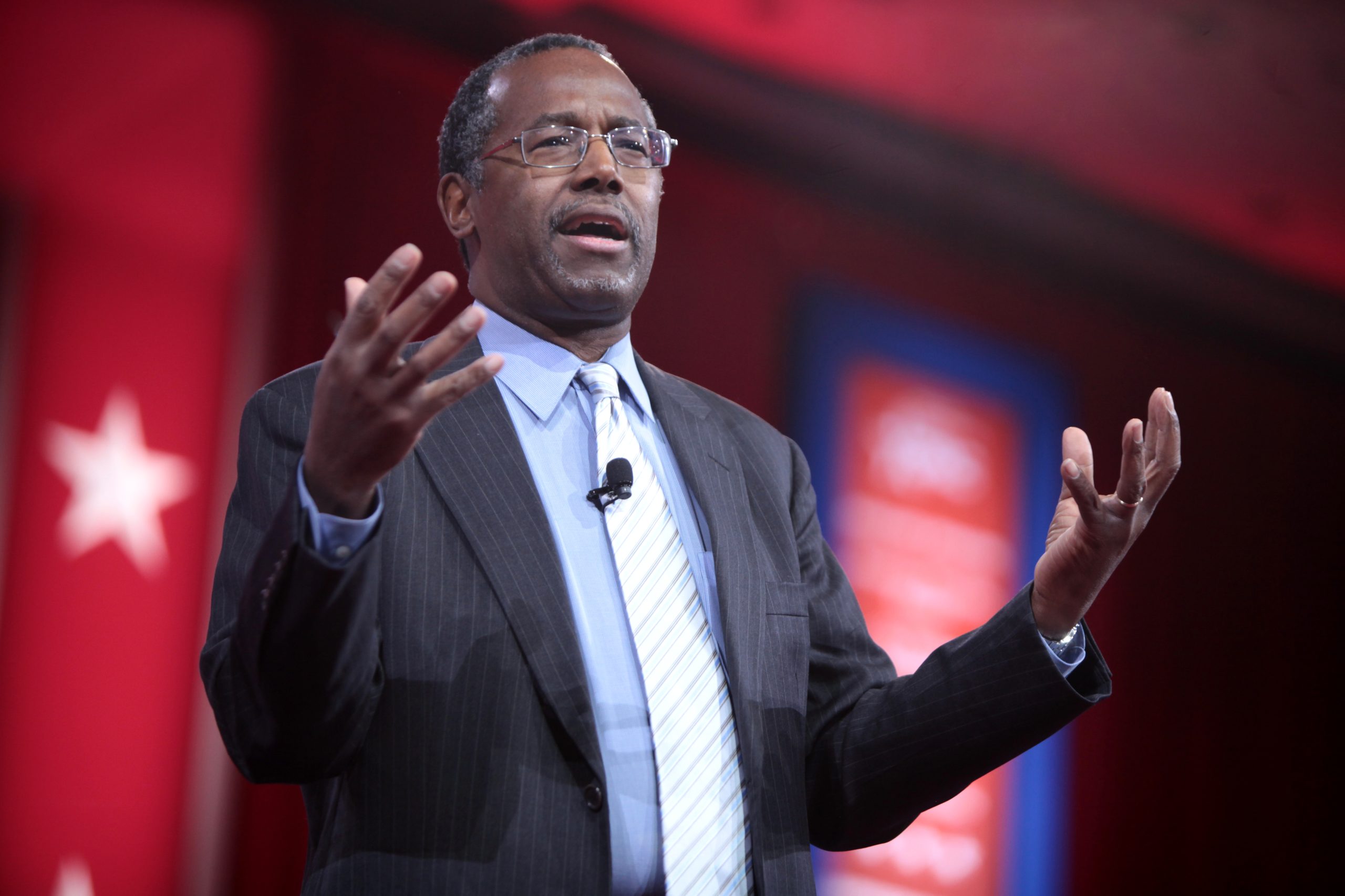 BEN CARSON, CHIRURGIEN ET ADVENTISTE, ABANDONNE LES PRÉSIDENTIELLES AMÉRICAINES