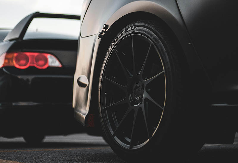 Voiture noire : métaphore de la vie chrétienne